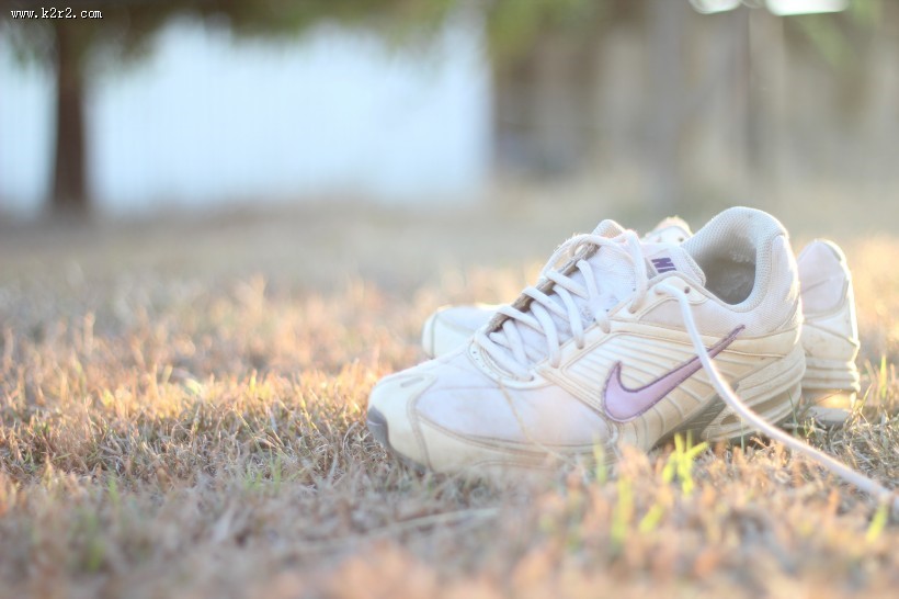 耐克品牌运动鞋图片