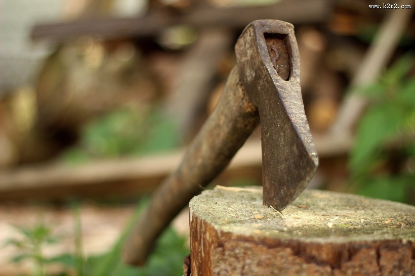 锋利厚重的斧头图片大全