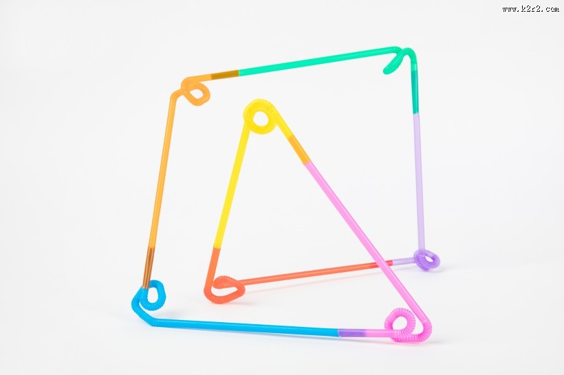 五颜六色的吸管图片