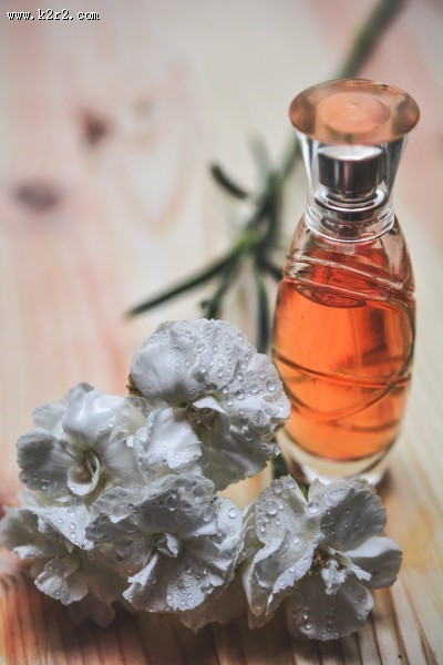 精美的香水图片