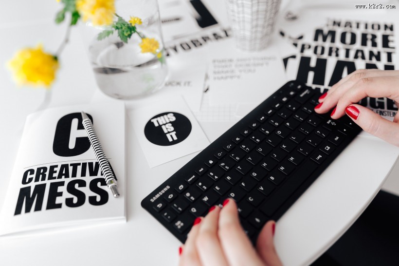 电脑无线键盘的图片