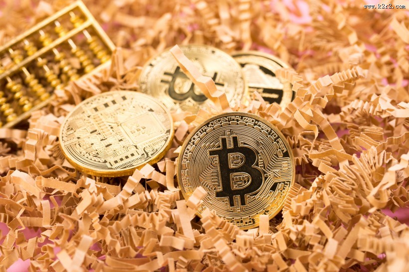 黄灿灿的金币图片