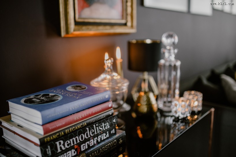 摆放在桌面上的蜡烛灯图片大全