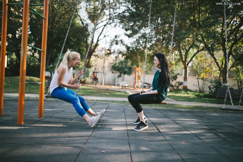 好玩的秋千图片