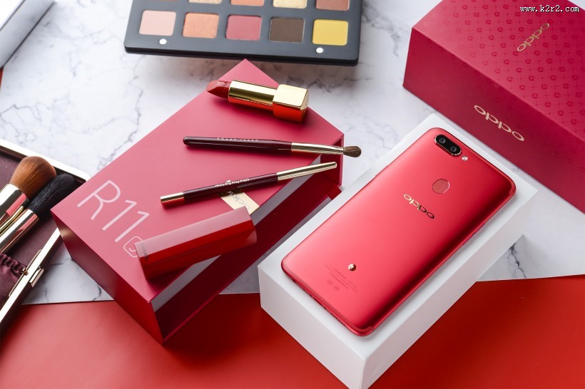 OPPO手机R11s新年版图片