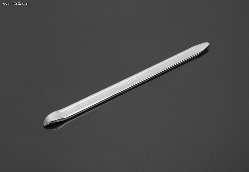 修理汽车轮胎撬棍图片