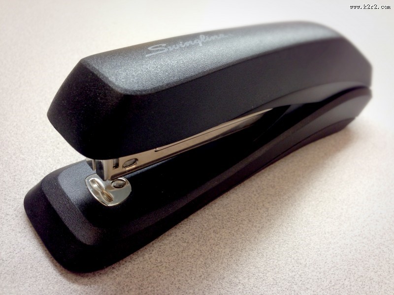 各种样式的订书机图片