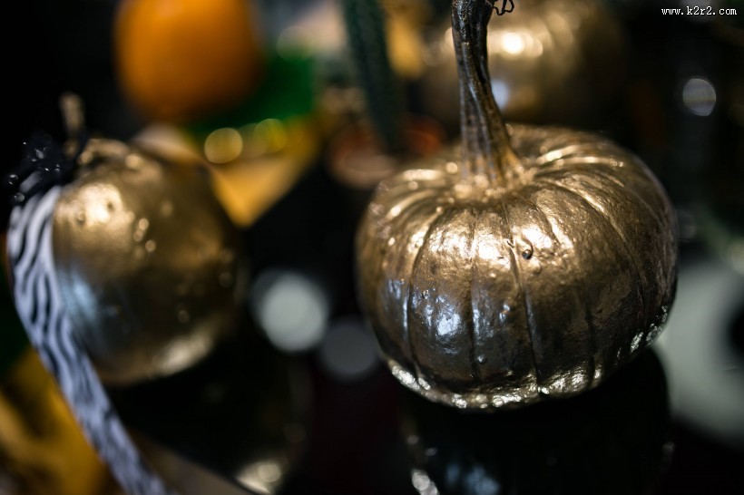 金黄色的装饰南瓜图片