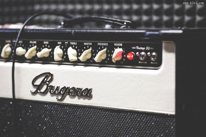 音响设备特写的图片