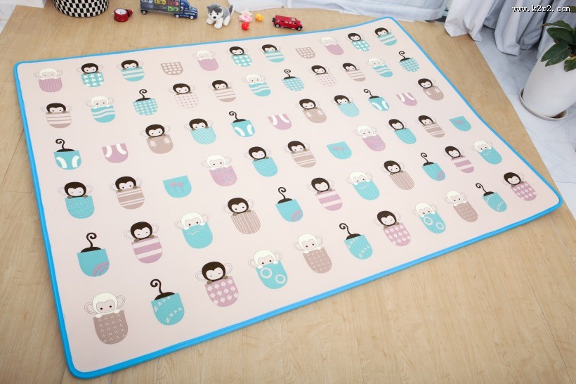 卡通宝宝爬行垫图片