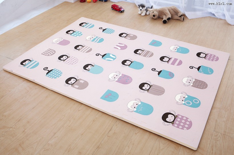 卡通宝宝爬行垫图片