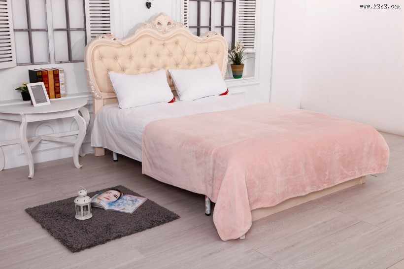 柔软的卧室毛毯图片