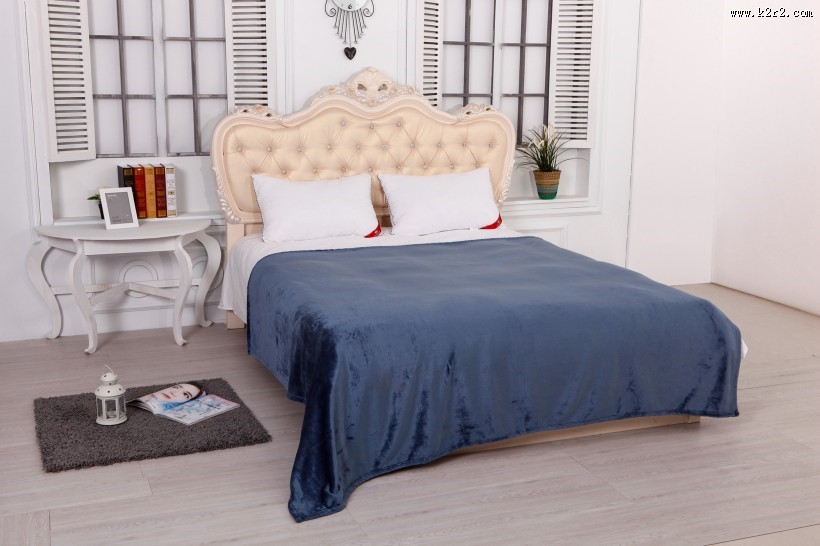 柔软的卧室毛毯图片