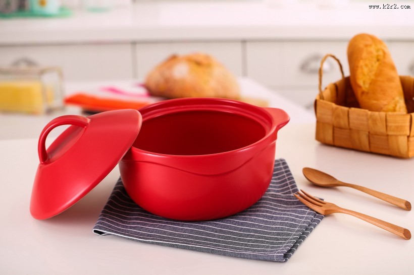 红色的汤锅图片