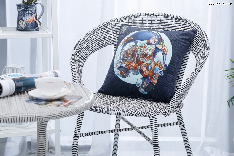 漂亮的卡通抱枕图片