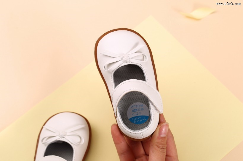 可爱好看的童鞋图片