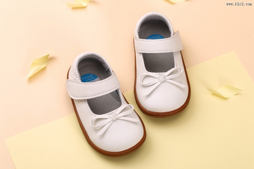 可爱好看的童鞋图片