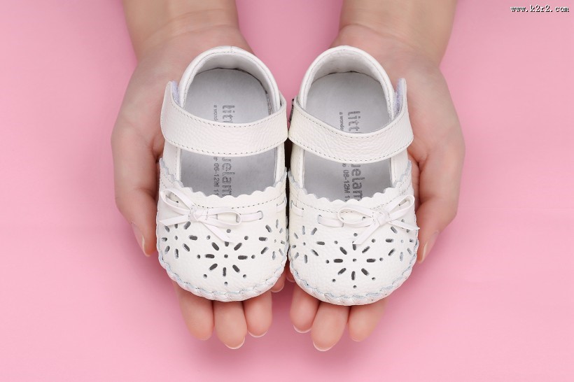可爱好看的童鞋图片