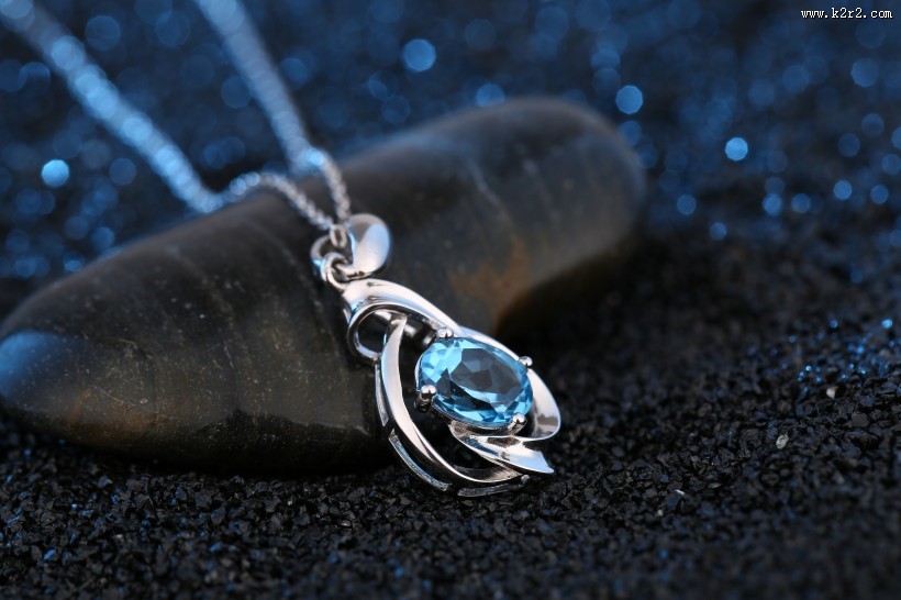 精致好看的项链图片