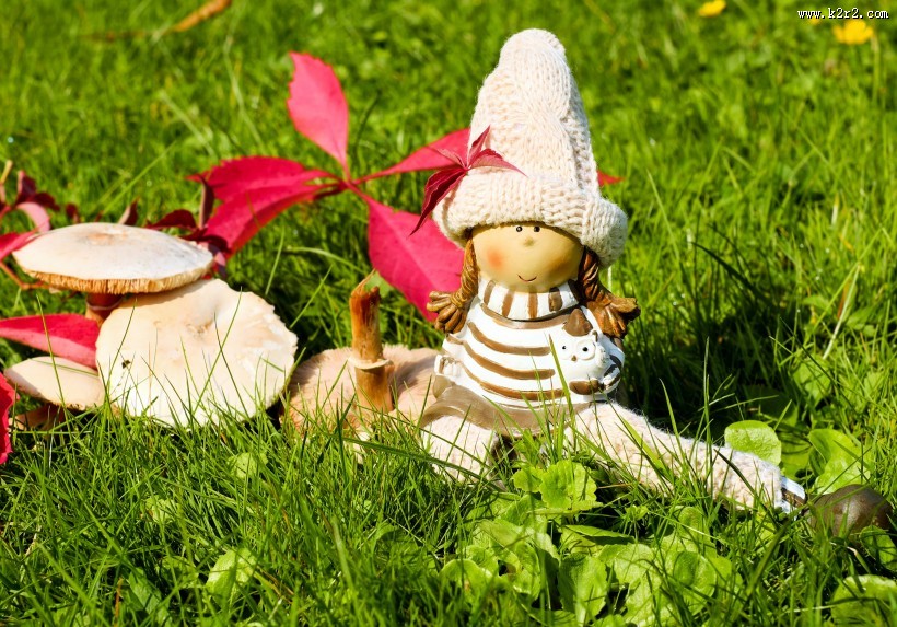 造型可爱的陶艺摆件图片