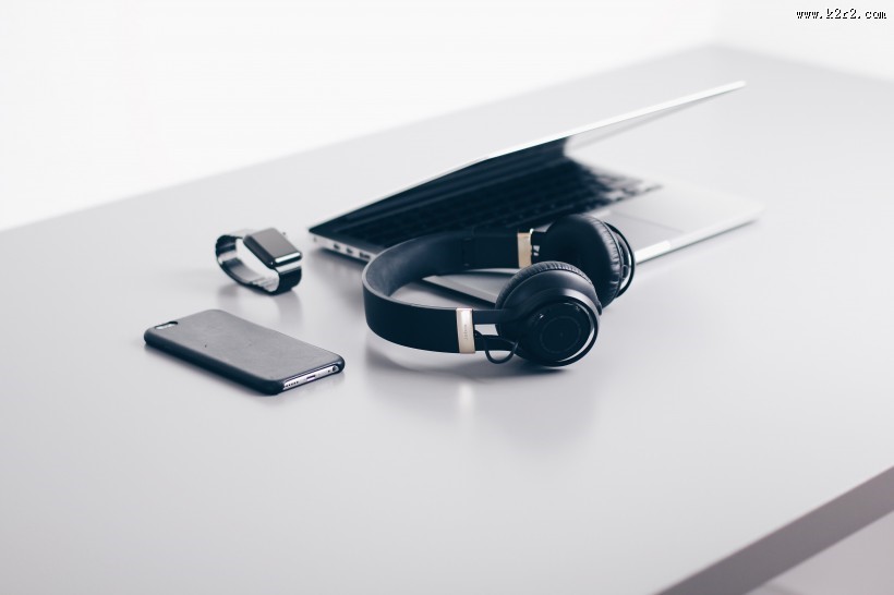 耳机的特写图片