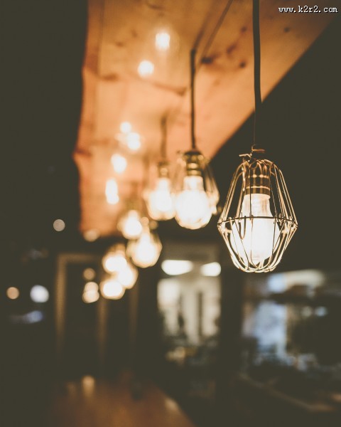 灯泡特写的图片