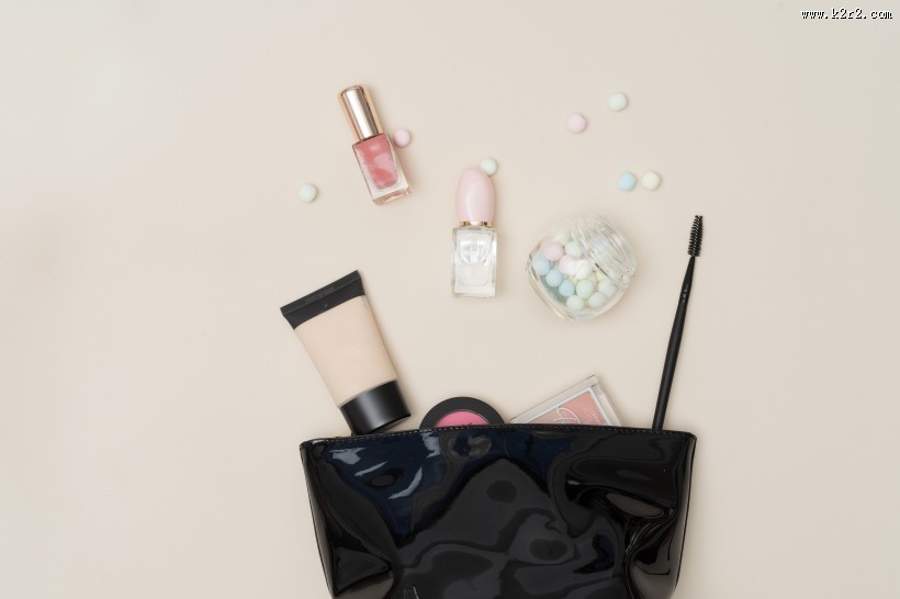 女生必备化妆品图片