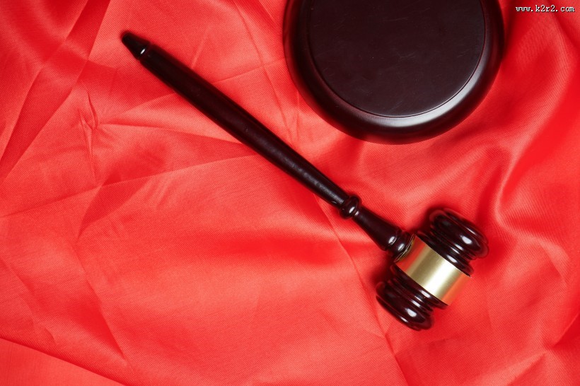 公正的法槌图片