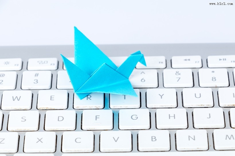 唯美手工彩色千纸鹤图片