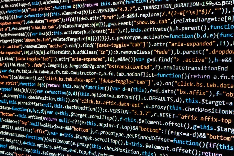 电脑屏幕上显示的代码图片