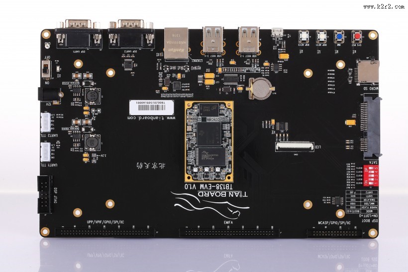 空白背景电路板图片