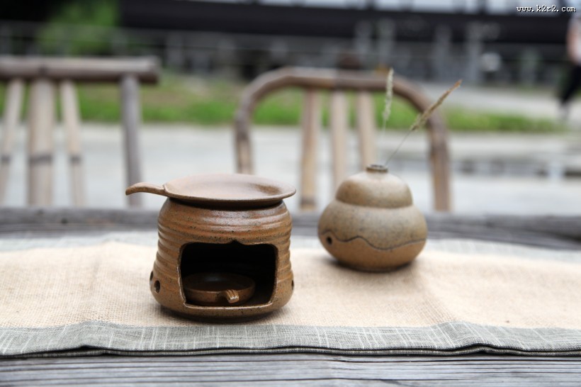 陶器茶具的图片
