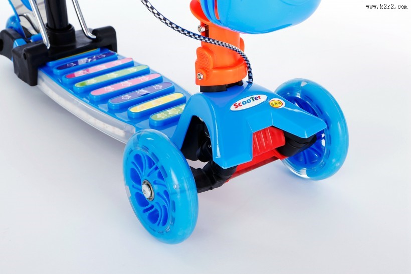 好玩的儿童滑板车图片