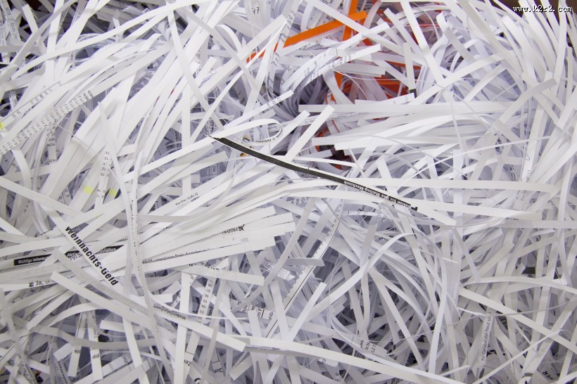 凌乱的碎纸图片大全