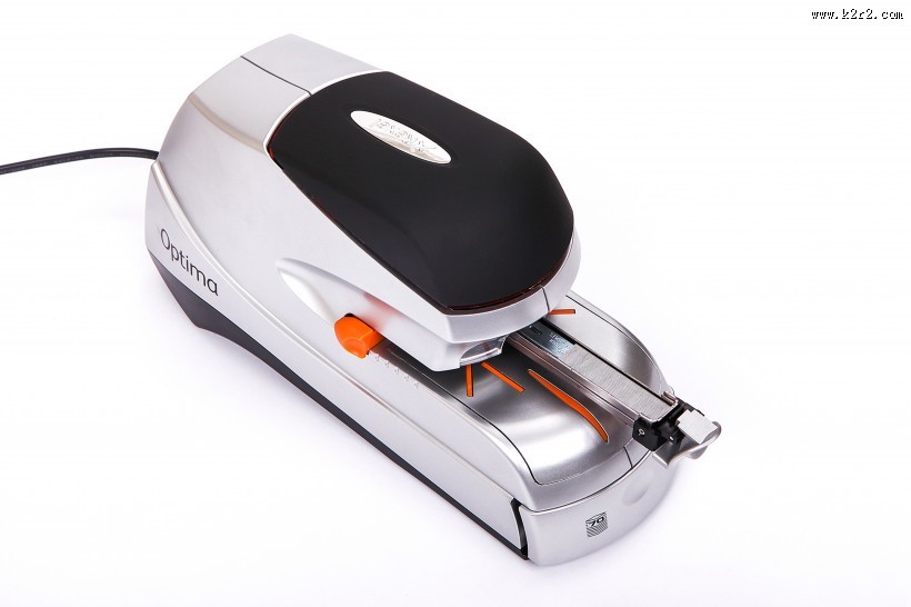 办公常用订书机图片