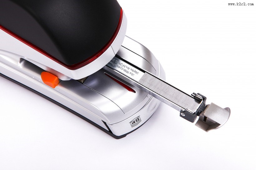 办公常用订书机图片