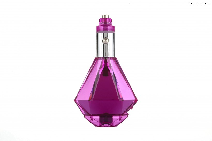 非常实用的usb车载充电器图片