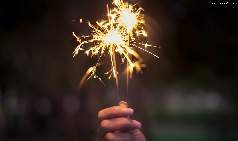 点燃的星光棒图片