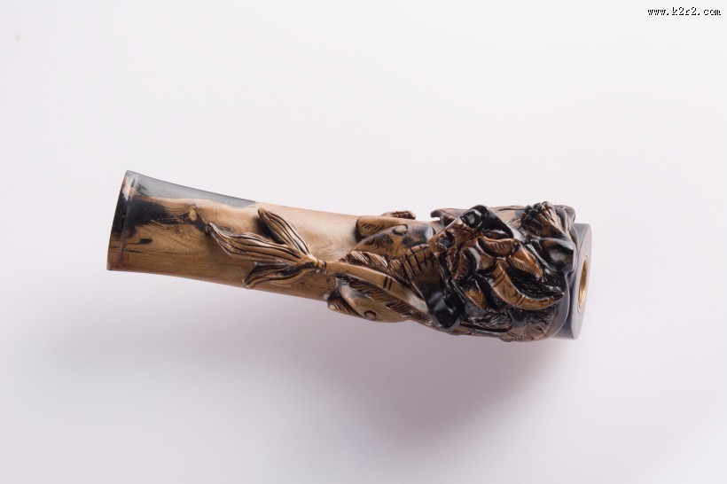 复古的木雕烟嘴图片