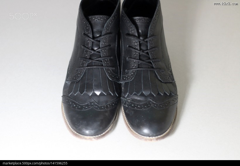 高雅的男士皮鞋图片