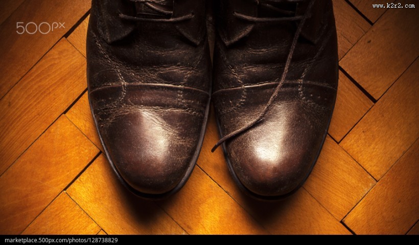 高雅的男士皮鞋图片