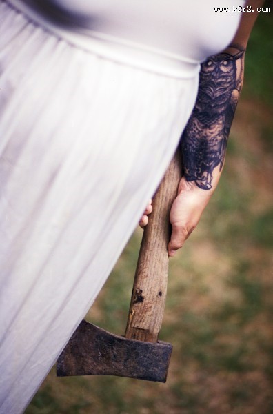 厚重的斧头图片