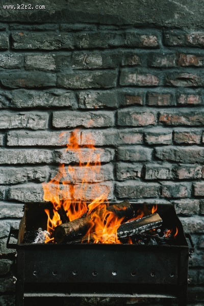 燃烧中的火焰图片