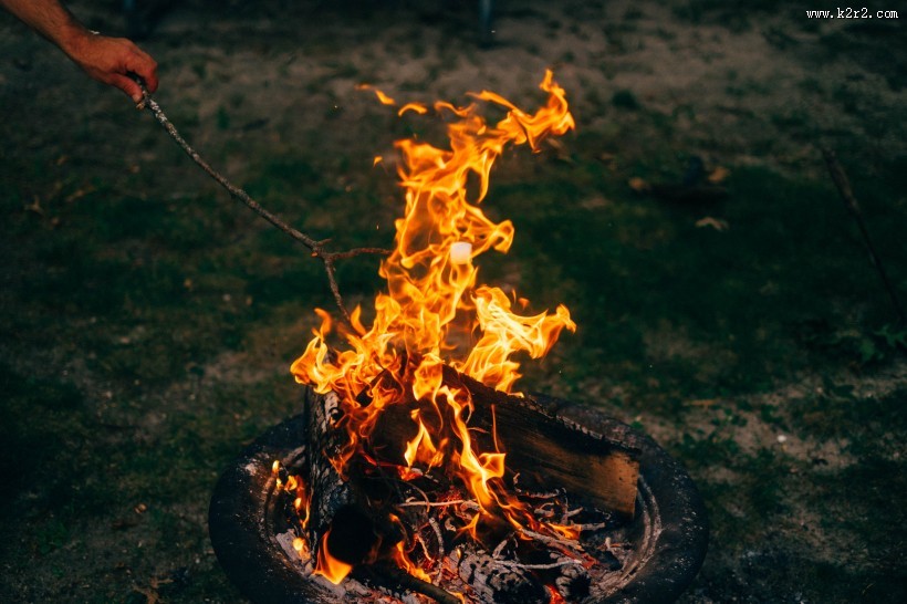 燃烧中的火焰图片
