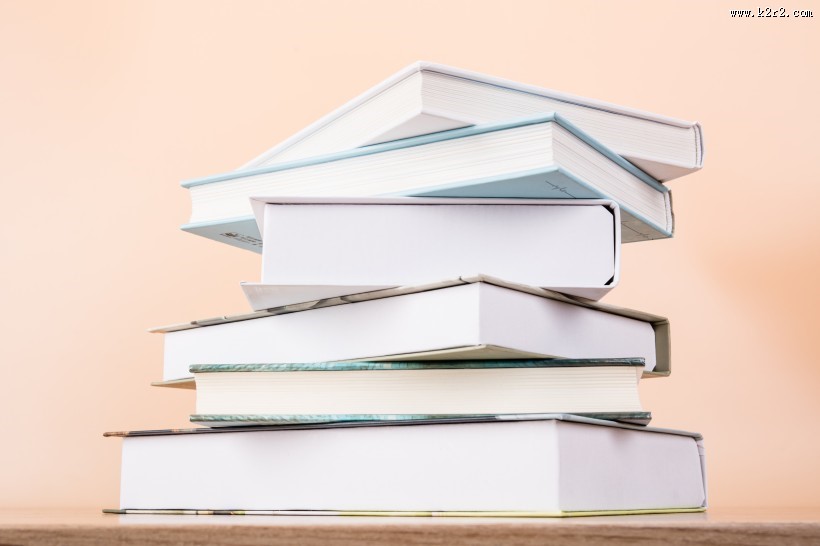 排列整齐的书籍图片