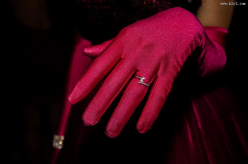 别致的钻戒图片