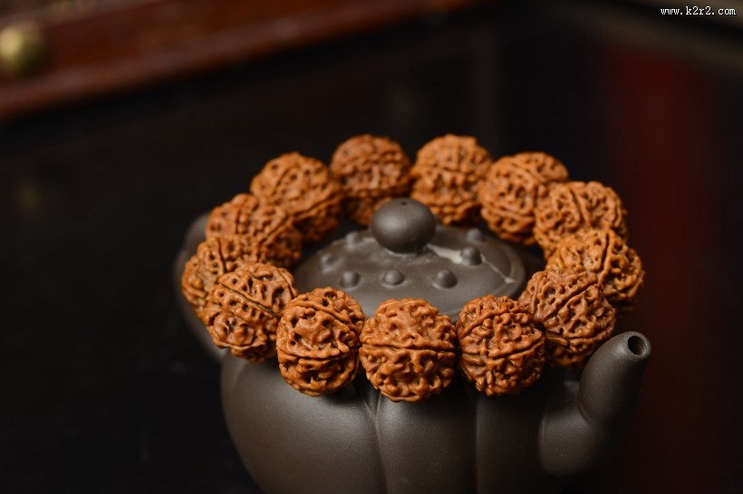 精美的菩提子手串图片