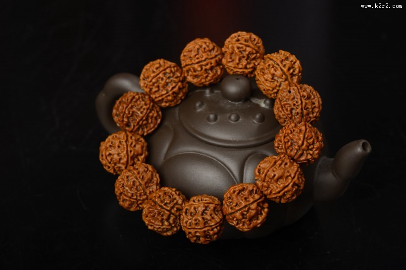 精美的菩提子手串图片