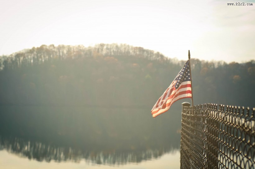 飘动的美国国旗图片大全