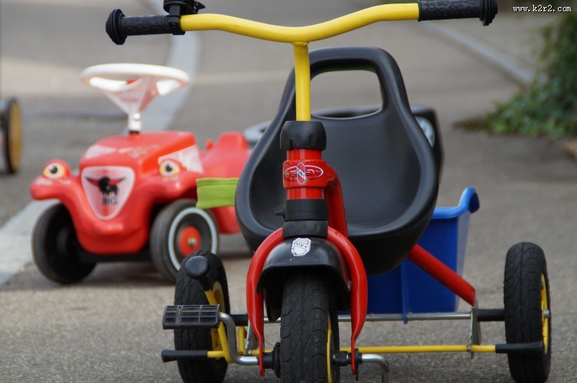 儿童三轮车图片